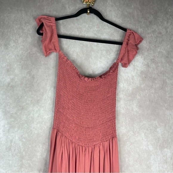 Young Fabulous & Broke Frida Smocked Off-The-Shoulder Maxi Dress Dusty Rose M - Picture 2 of 7